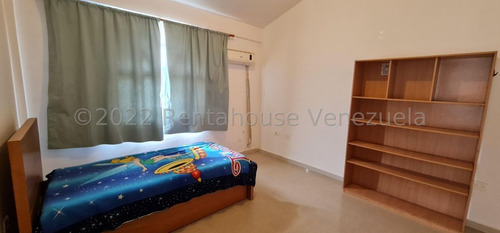 Imagen 5 de 21 de Leida Falcon Rentahouse Vende Townhouse En La Cumaca San Diego 23-642 Lf