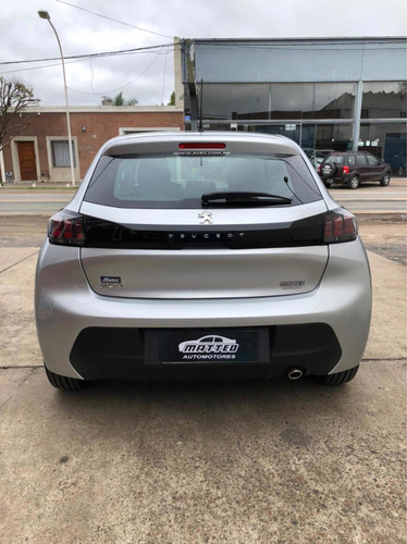 Peugeot 208 2021 1.6 Allure