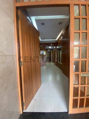 Venta Departamento 4 Amb Disposición Frente, En Pleno Centro De San Miguel