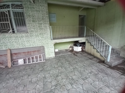 Casa Com 120 De Área Construída