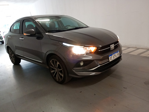 Fiat Cronos 1.8 16v Precision At6 Pack Premium