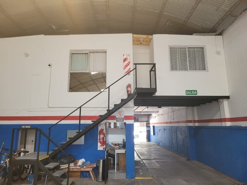 Imagen 2 de 2 de Vta De Fondo De Comercio / Mejoras Para Cualquier Destino / 400m2