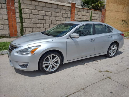 Imagen 2 de 9 de Nissan Altima 2015 3.5 Exclusive Mt
