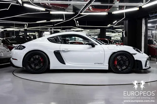 Porsche Gt4 Rs Weissach