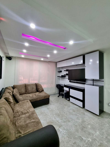Imagen 5 de 10 de Venta De Apartamento En C.r Entremares