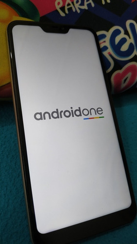 Celular Xiaomi Mi A2 Lite 64gb Dual Sim, Batería 4000ma