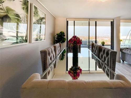 Departamento En Venta De 3 Dormitorios. En Las Condes