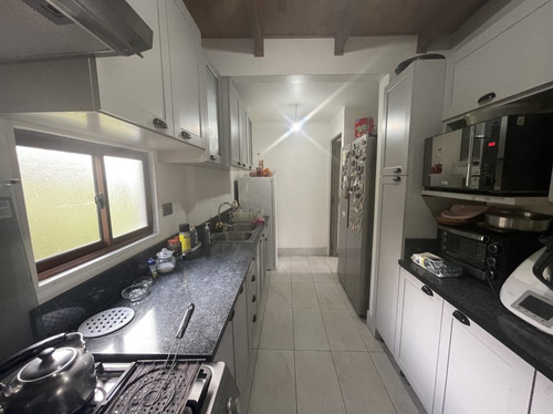 Se Vende Gran Parcela Con Casas