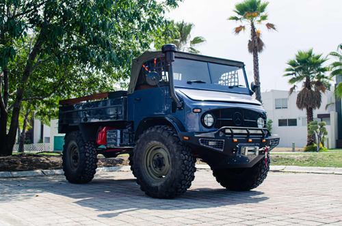 Mercedes Benz Unimog