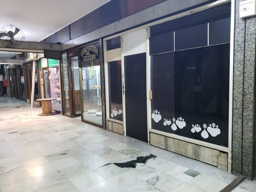 Imagen 4 de 6 de Local En Venta O Financio El 50%