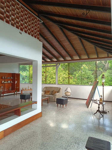 Altamira Venta Casa 700 M2 De Construccion Terreno 940 M2 Aproximadamente Exelente Arquitectura Es Par Remodelar