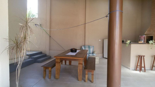 Uma Linda Casa Em Condomínio Fechado Em Tremembé - Cf-1310