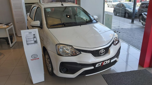 Toyota Etios 1.5 X 5p 2021 0km