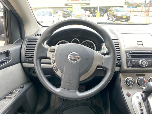 Imagen 20 de 25 de Nissan Sentra 2010