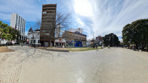 Frente A Plaza Del Soldado 14 Metros De Frente Y Terreno 334 M2