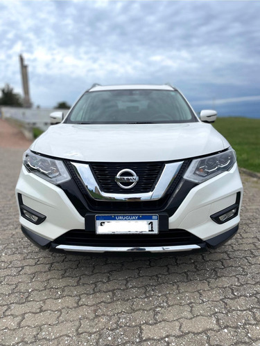 Nissan X-Trail 2.5 Exclusive 3 Row Cvt