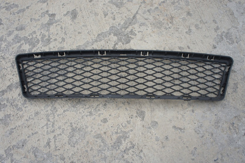 Imagen 1 de 4 de Parrilla De Defensa Bmw 328i, 335i 2007 2008 2009 2010 Coupe