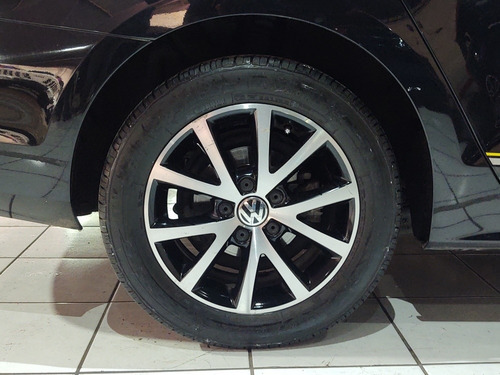 Imagen 8 de 15 de Volkswagen Jetta 2017 2.0 Fest Mt