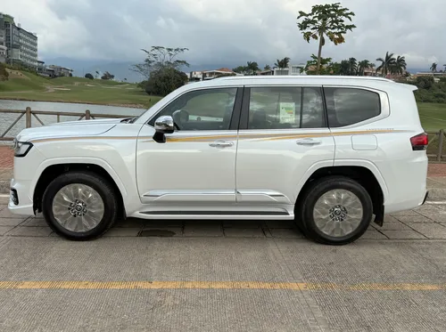 Toyota Land Cruiser 300 LC300 VXR 3.4 DIESEL