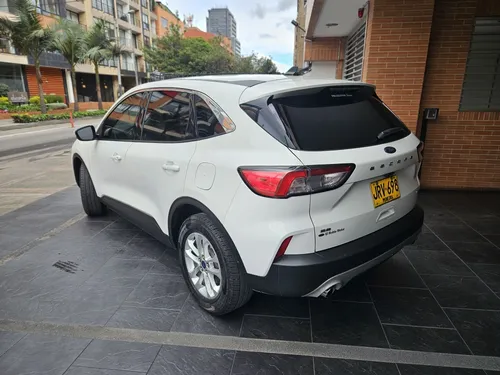 Ford Escape Hibrid