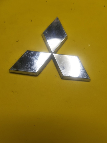 Emblema Mitsubishi Lancer