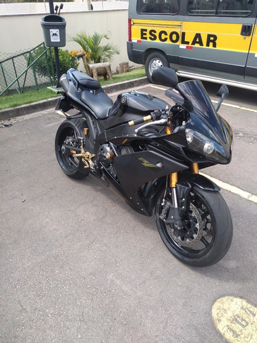 Moto Yamaha Yzf R1