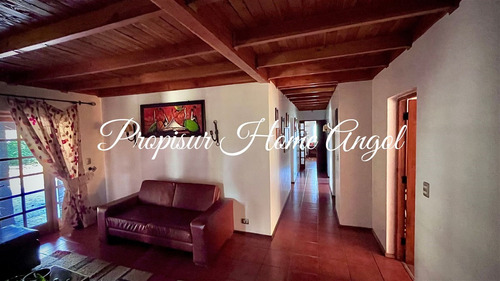 Arriendo Casa En Parcela De 470 M2, Cancha Padel. Angol.