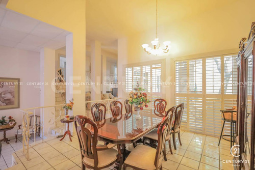 Casa En Venta En Quintas Del Sol Chihuahua, Chih.