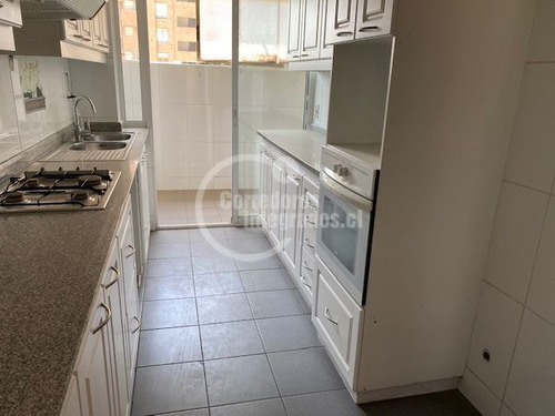 Departamento En Venta De 4 Dorm. En Las Condes Los Militares