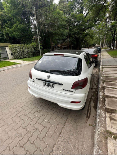 Peugeot 207 1.4 Active 75cv