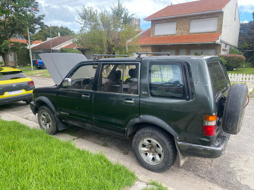 Isuzu Trooper 2.6 Ls