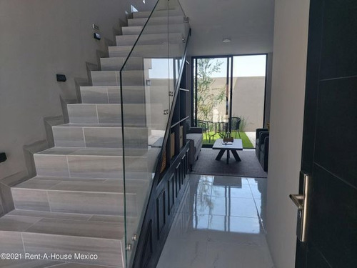 Imagen 3 de 14 de Zibatá Casa En Venta De 3 Recamaras Y 151 Mts2! Rahqro