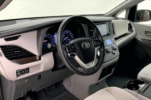 Imagen 14 de 25 de Toyota Sienna 5 Pts Xle, Ta, Ba, Bl, Consola En Toldo, Ra-