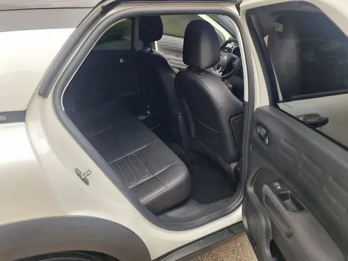 Citroën C4 Cactus 1.6 Shine Turbo Aut