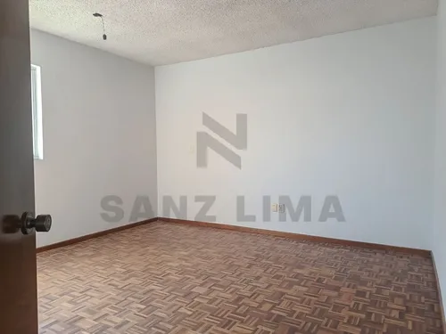 Alameda: Casa Nueva, Amplia Y Cómoda En Circuito Privado