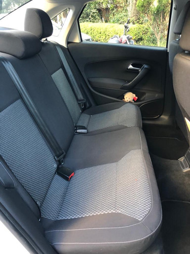 Volkswagen Vento 1.6 Highline Mt