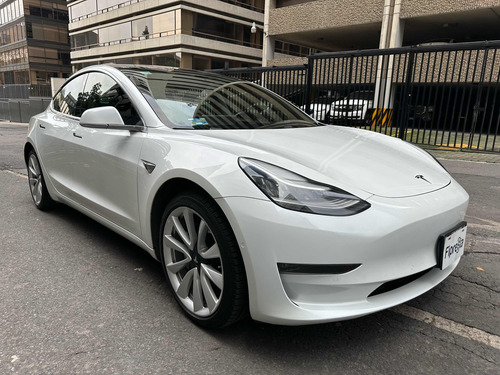 Tesla Model 3 Long Range