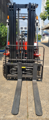 Empilhadeira Nova 2,5ton Diesel Triplex 4,70mts 5x S/ Juros!