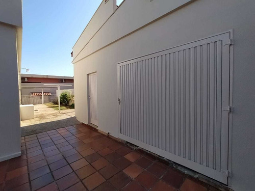 Imagem 3 de 26 de Casa Térrea Para Locação E Venda, Com Três Dormitórios, Piscina E Churrasqueira Na Avenida Santos Dumont, Jd. Boa Vista. - Pr - Ca1299_gprdo