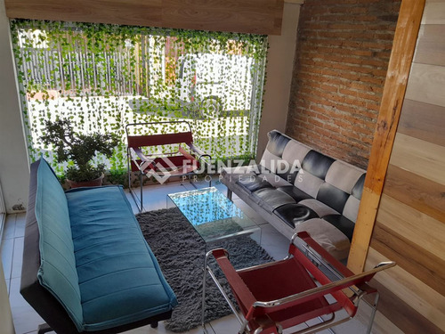 Local Comercial En Venta En Quintero, Con Patente Completa
