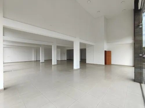 Local En Arriendo En Quinta Oriental. Cod A30746