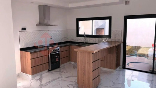 Venta Duplex En Parque Leloir