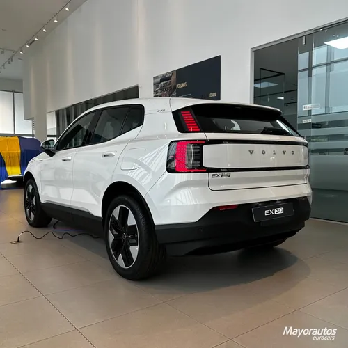 Volvo EX30 E40 CORE