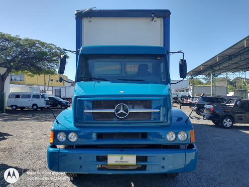 Imagem 2 de 25 de Mercedes Benz 1318 Ano 2010 Baú Sider Truck