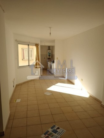 Imagen 4 de 8 de Hermoso! Departamento En Duarte Quiros 1700