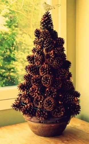 Imagem 4 de 10 de 150 Pinhas Naturais In Natural Enfeite De Natal Artesanato Oferta P/ Festa Eventos Pinha Pinos Pino Decoração Guirlanda
