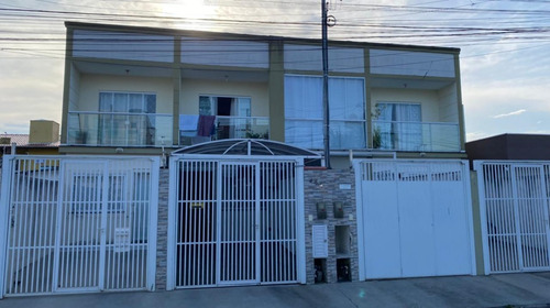 Imagem 5 de 14 de Belissimo Sobrado Em Camboriu Livre De Enchente! Aceita Financiamento!