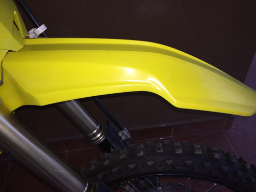 Suzuki Rmz