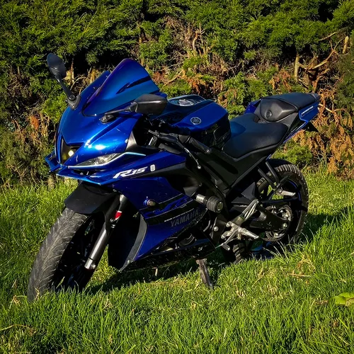 Yamaha R15 2020