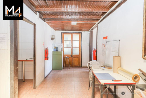 Casa En Venta De 1 Dorm. En Lo Espejo